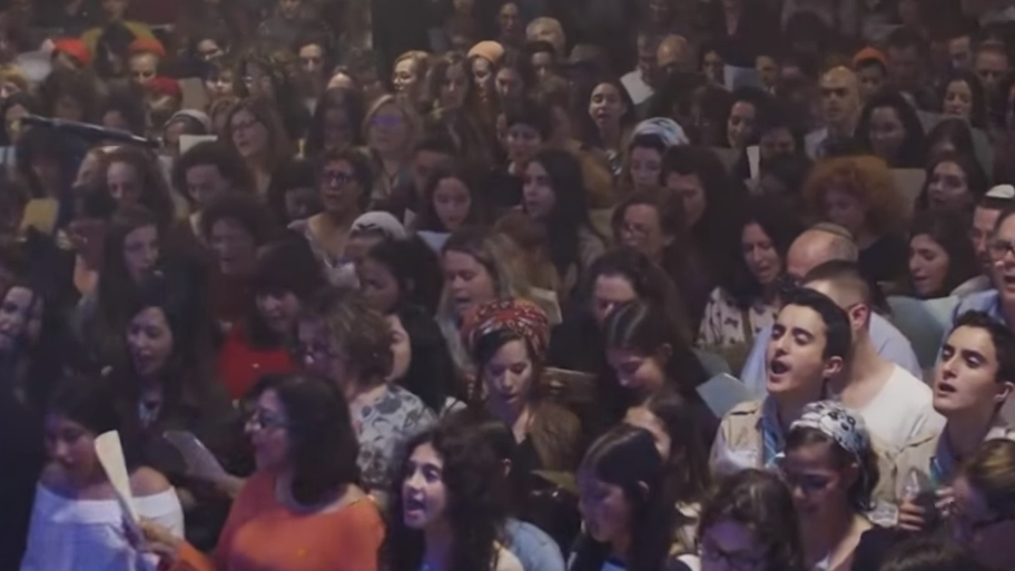 2017-12-20 13_53_25-600 Strangers Singing ‹Believer› Together Will Give You Goosebumps - YouTube