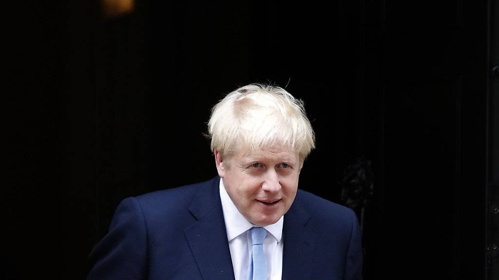 Der britische Premierminister Boris Johnson hat in seiner regelmässigen Kolumne radikale Massnahmen zur Bekämpfung der Kriminalität sowie mehr Geld für Gefängnisplätze angekündigt. (Archivbild)