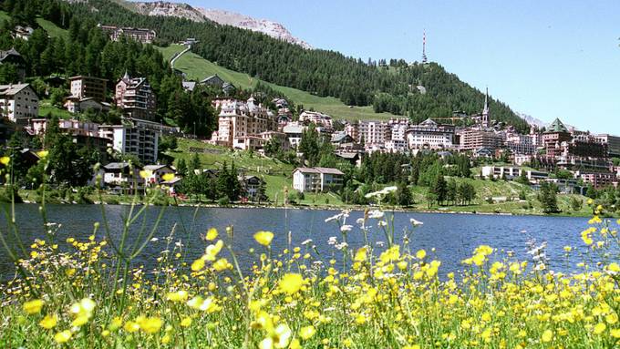 Schweizer Hotels zählen auch im Juni mehr Übernachtungen