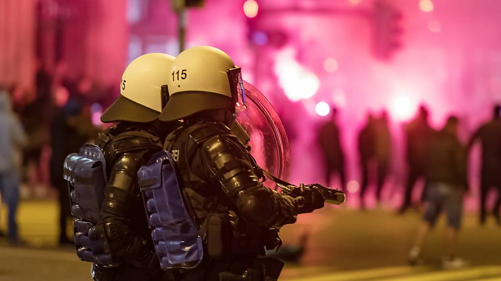 Am Freitag kam es in St. Gallen zu Krawallen zwischen gewalttätigen Jugendlichen und der Polizei. (Archivbild)
