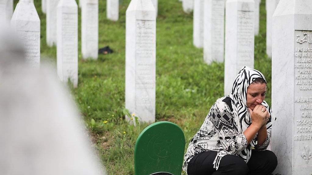 Das Bundesgericht hat eine Verurteilung wegen Rassendiskriminierung nach der Leugnung des Genozids in Srebrenica aufgehoben. (Archivfoto)
