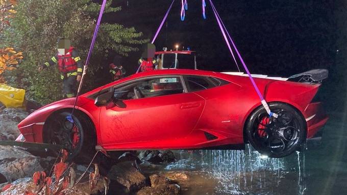 Schweizer versenkt Lamborghini im See – Polizei amüsiert