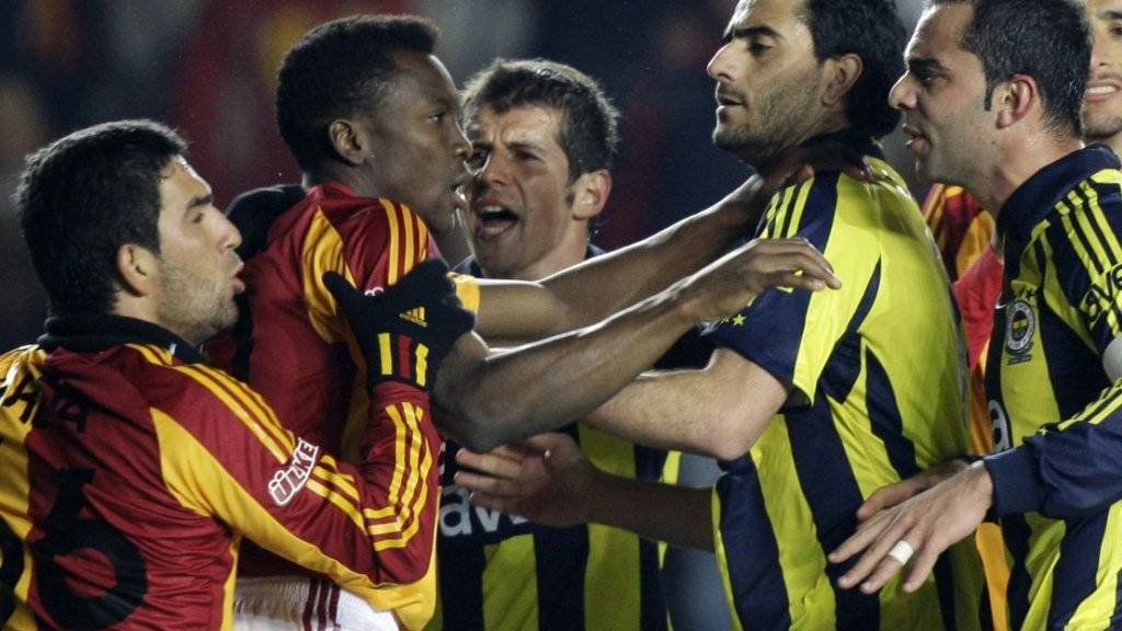 Kein Istanbuler Derby zwischen Fenerbahce und Galatasaray am Sonntag (Archivbild)