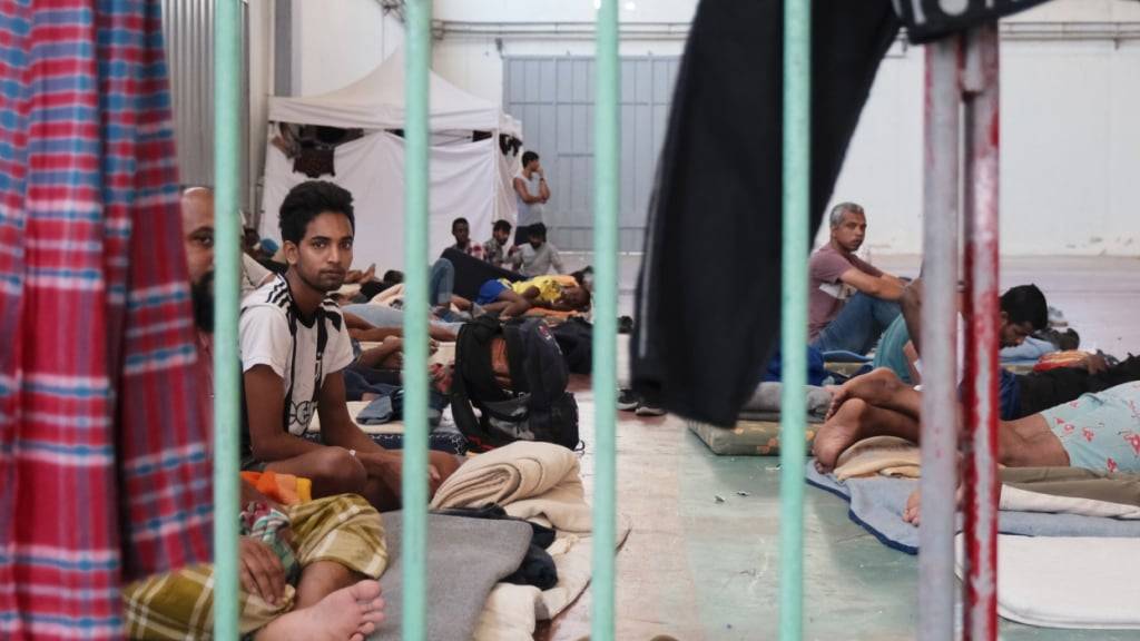 Auf Kreta angekommene Migrantinnen und Geflüchtete. Das Parlament ist einverstanden damit, dass sich die Schweiz am Solidaritätsmechanismus beteiligt, mit dem EU-Staaten bei vielen Ankünften unterstützt werden. (Archivbild)