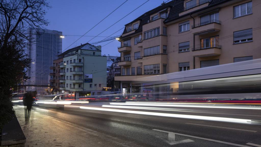 Laut ETH Zürich hängt Stau auch davon ab, wie Wohnen, Arbeiten und Freizeit räumlich verteilt sind. (Symbolbild)
