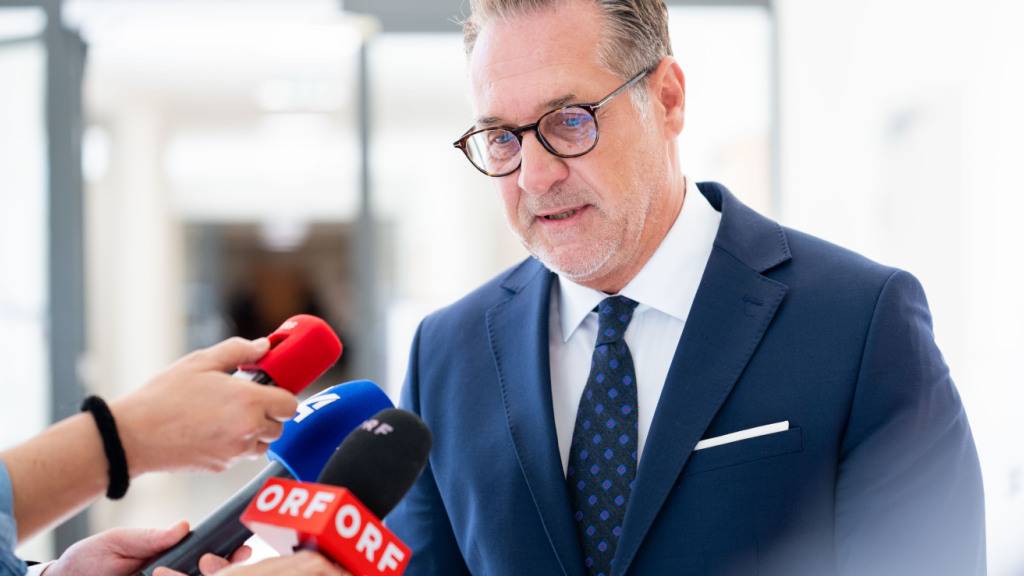 Prozess um Versicherung: Ex-FPÖ-Chef Strache freigesprochen