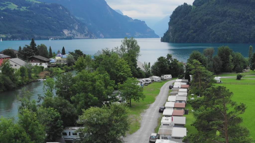 Campinplatz Hopfräben in Brunnen muss schliessen