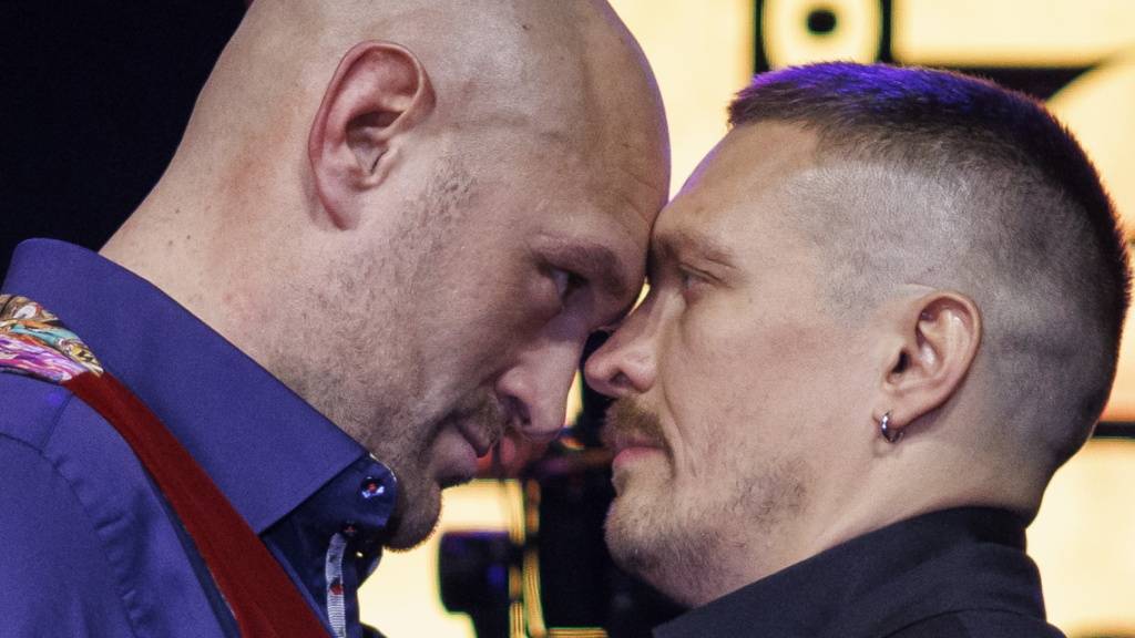 Tyson Fury (links) und Alexander Usyk sollen nun am 18. Mai aufeinandertreffen