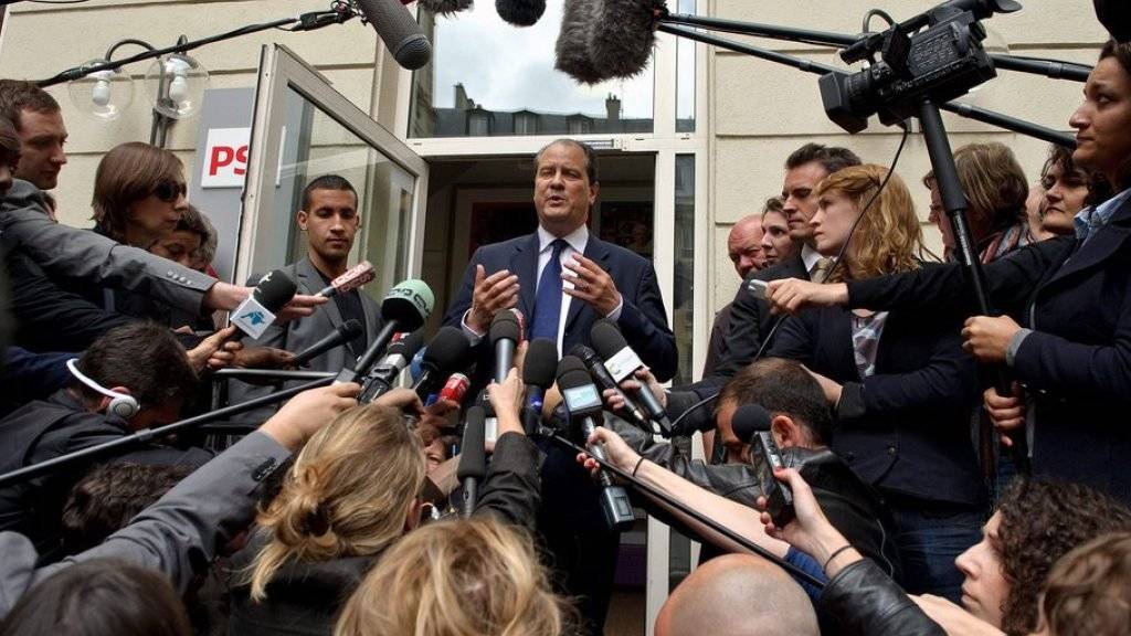 Frankreichs Sozialisten-Chef Jean-Christophe Cambadelis ruft seine Partei zur Geschlossenheit auf. (Archivbild)