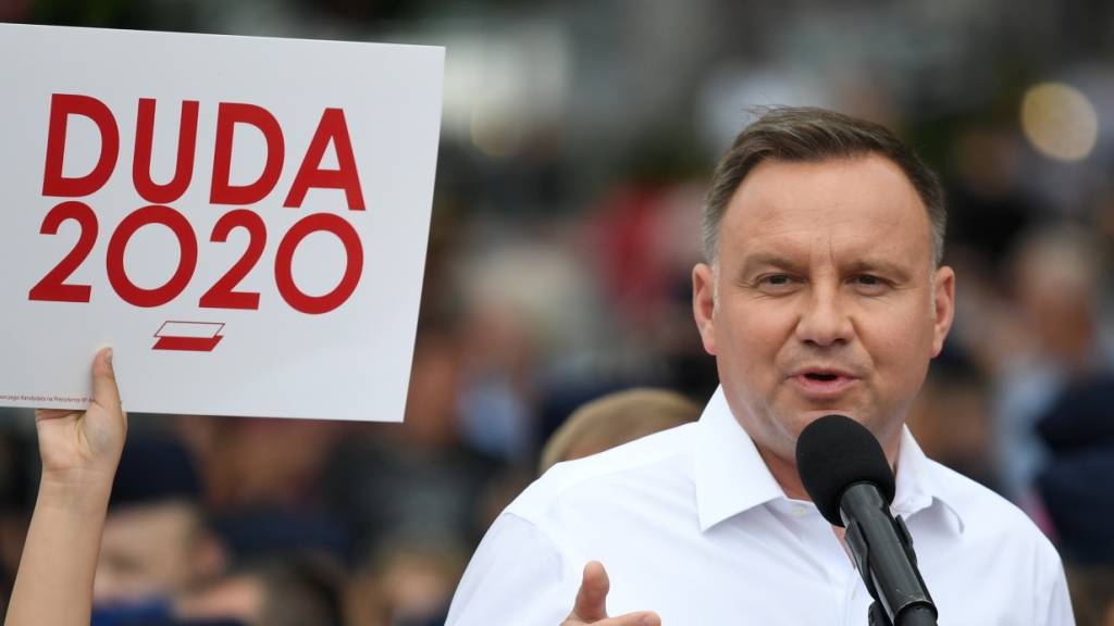Der polnische Staatspräsident Andrzej Duda will eine Initiative gegen die Gleichstellung homosexueller Paare lancieren. (Archivbild)