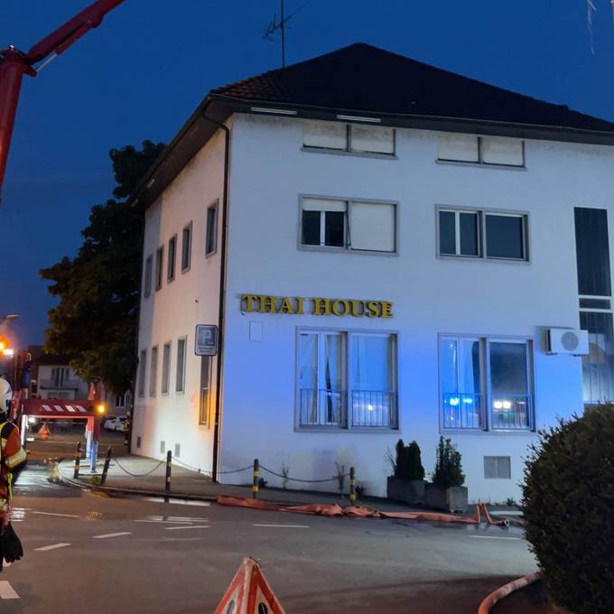 Unbekannte verursachen Brand beim ehemaligen Thai House in Dulliken