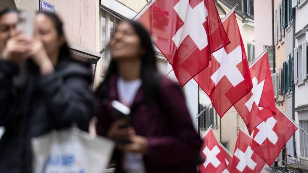 Im Juli buchten mehr Gäste aus Grossbritannien Hotelübernachtungen in der Schweiz. Die meisten Gäste kommen aber immer noch aus den USA. (Archivbild)