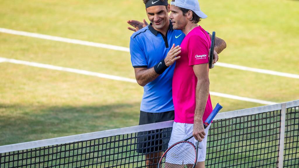 Roger Federer und Tommy Haas spielten zuletzt im Juni 2017 in Stuttgart gegeneinander.