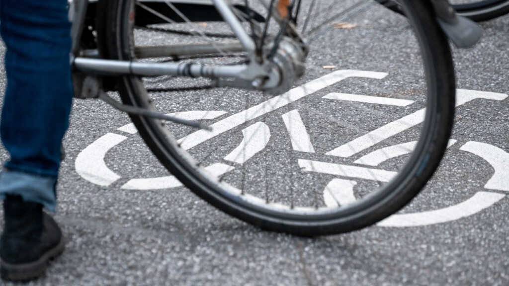 Velofahrer in Nussbaumen TG bei Kollision mit Autolenkerin verletzt