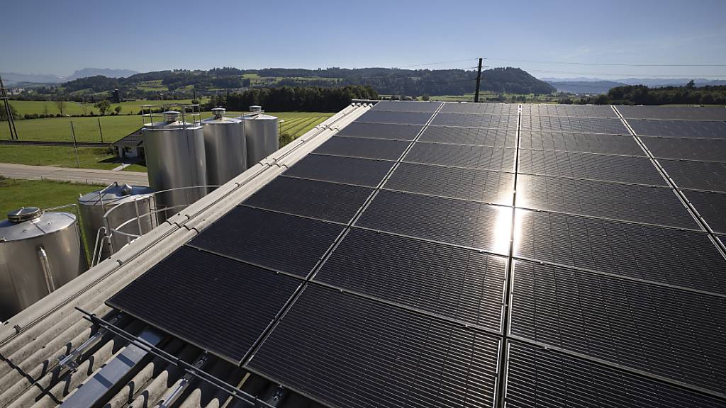 Die Solarenergie soll mit dem neuen bernischen Energiegesetz gefördert werden. (Symbolbild)