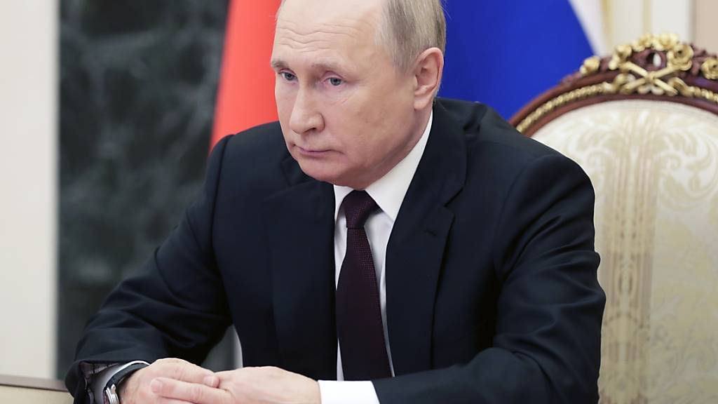Wladimir Putin, Präsident von Russland, nimmt an einer Sitzung des Sicherheitsrates im Kreml teil. Foto: Mikhail Metzel/Pool Sputnik Kremlin/AP/dpa