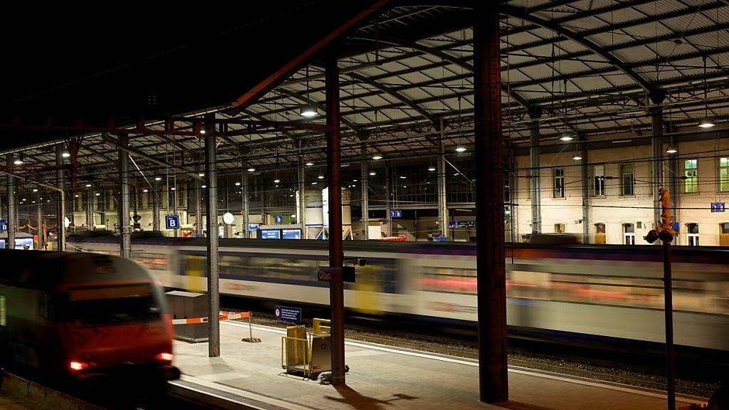 Die SBB planen ein landesweites Nachtnetz für Wochenenden.