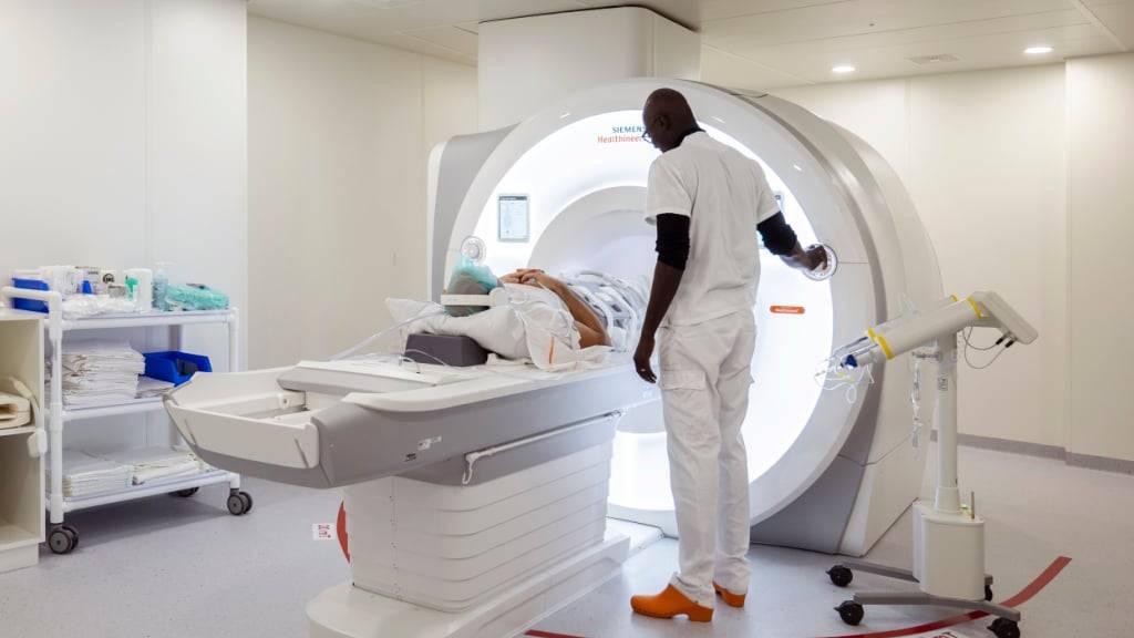 Die Schweizer Spitallandschaft steckt gemäss einer neuen Studie in der Krise. (Symbolbild)