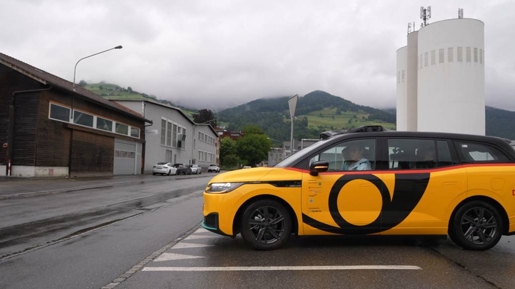 Selbstfahrende Postauto-Taxis dürfen «freihändig» durch die Ostschweiz verkehren