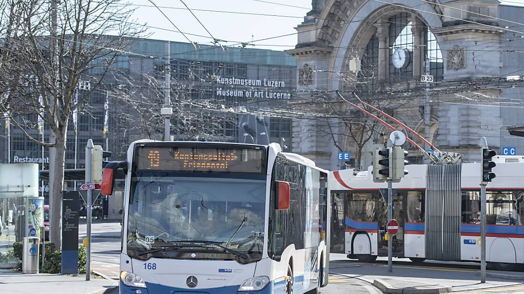 Die Luzerner Stadtregierung beantwortete Fragen rund um die VBL-Subventionsaffäre von 2020. (Symbolbild)