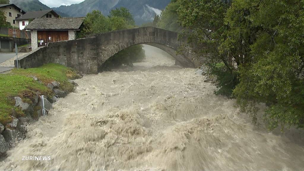 Starkregen sucht das Tessin und Graubünden heim