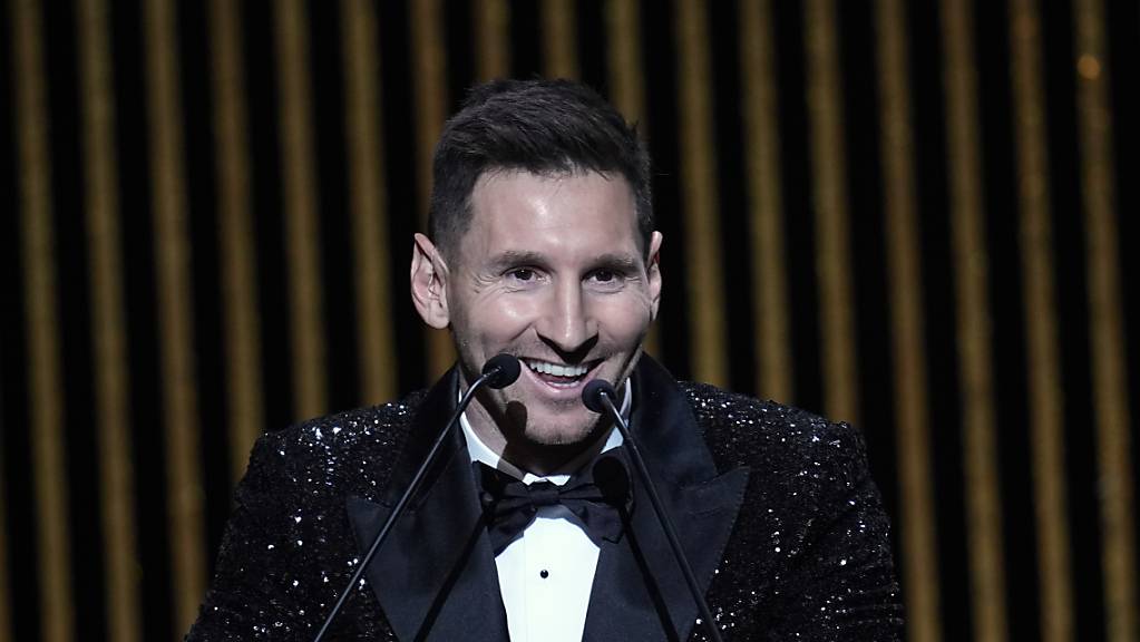 Lionel Messi glitzert und strahlt: Zum siebten Mal erhielt der Argentinier den Ballon d'Or