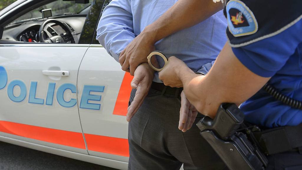 Der mutmassliche Täter und sein Beifahrer wurden am Mittwoch in Genf verhaftet. (Symbolbild)