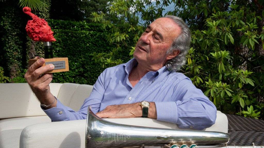 Der Tessiner Trompeter und Flügelhornist Franco Ambrosetti hat am Sonntagabend für sein Lebenswerk in Ascona den Swiss Jazz Award 2018 bekommen. Sein Lebenswerk sei allerdings noch lange nicht vollendet, sagte der 76-Jährige in seiner Dankesrede. (zVg)