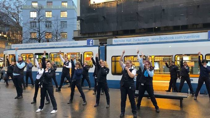 VBZ werben mit Flashmob um neue Mitarbeitende