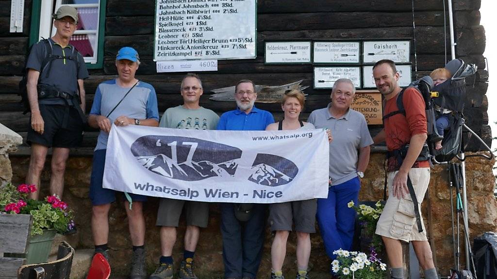 Die «Whatsalp»-Wandertruppe ist seit Montag in der Schweiz unterwegs.