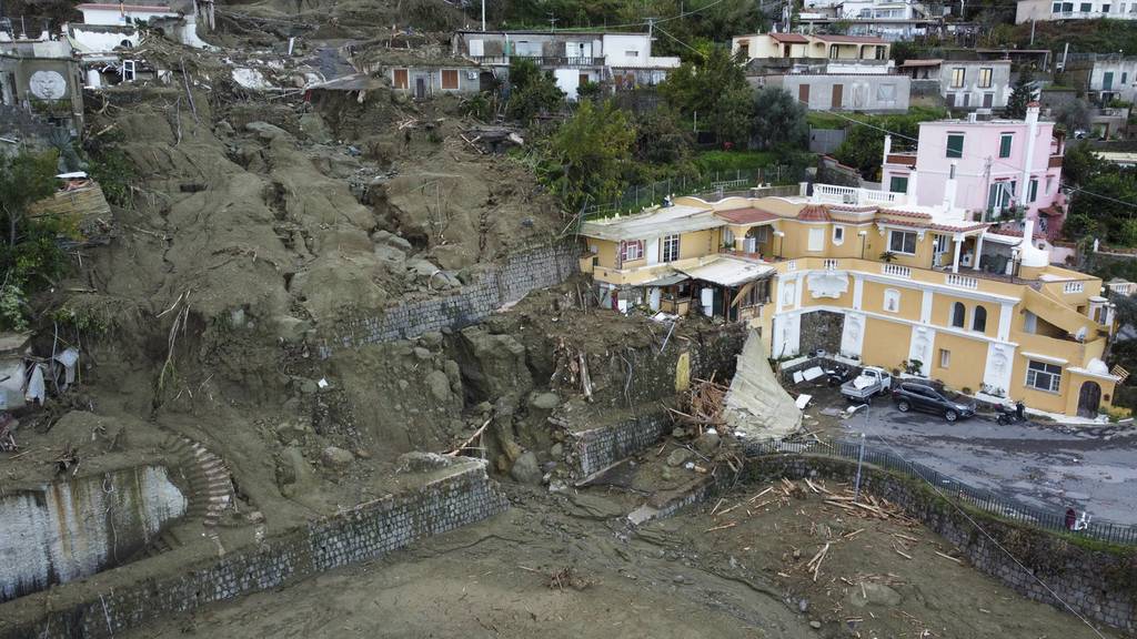 Achtes Todesopfer nach Unwetter auf Ischia gefunden