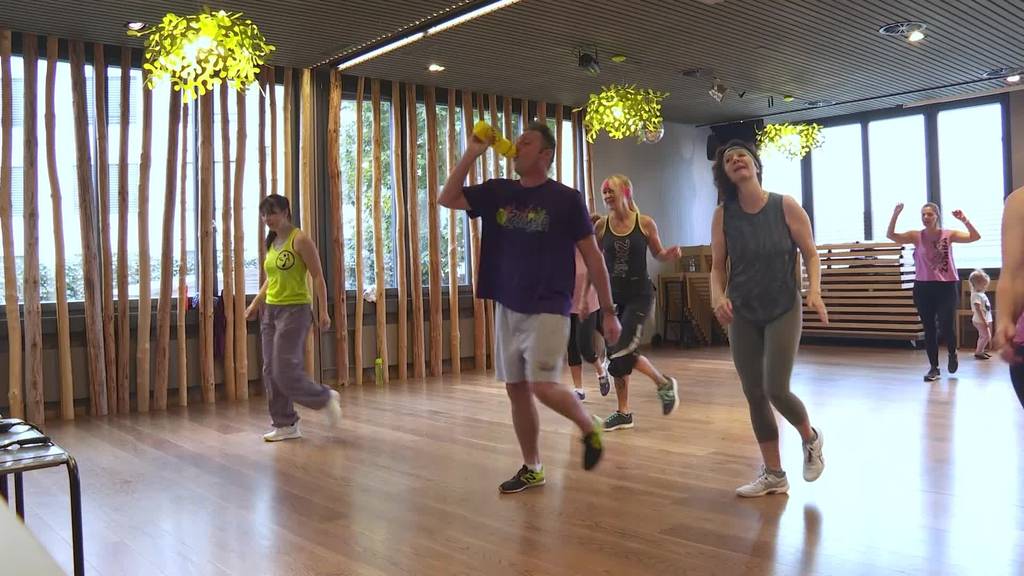 Zumba-Weltrekordversuch in Schötz