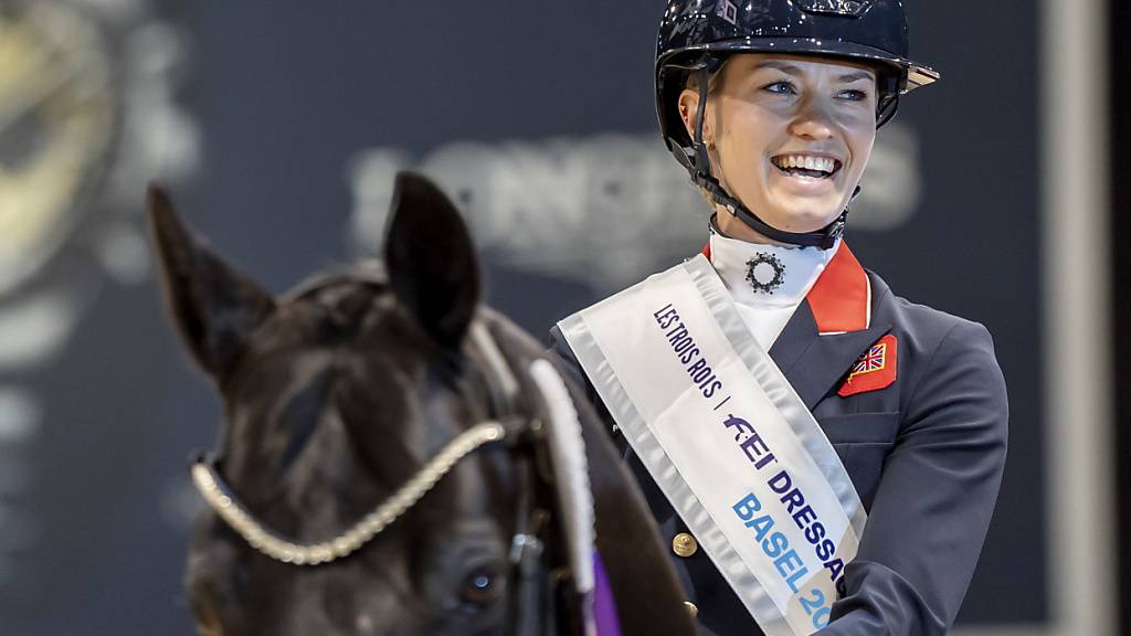 Charlotte Fry gewinnt die Dressur am Weltcupfinal in Basel