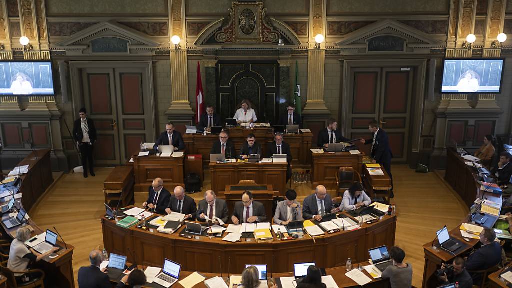 Der St. Galler Kantonsrat hat über einen Nachtragskredit für eine IT-Lösung des Steueramtes zu befinden. (Symbolbild)