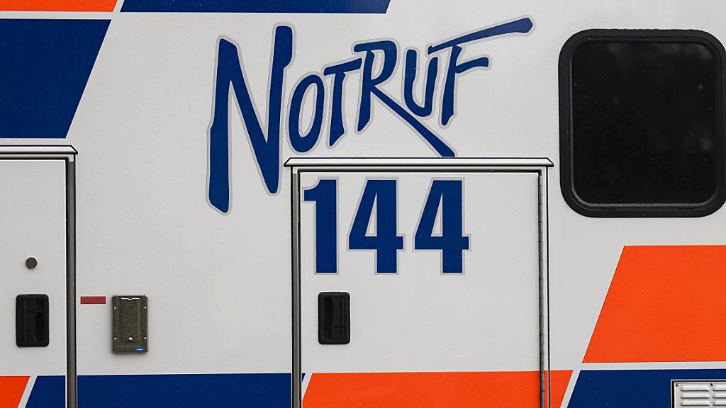 In Hochfelden wurde ein 16-Jähriger mit schweren Kopfverletzungen nach einer Feuerwerksexplosion in ein Spital gebracht. (Archivbild)