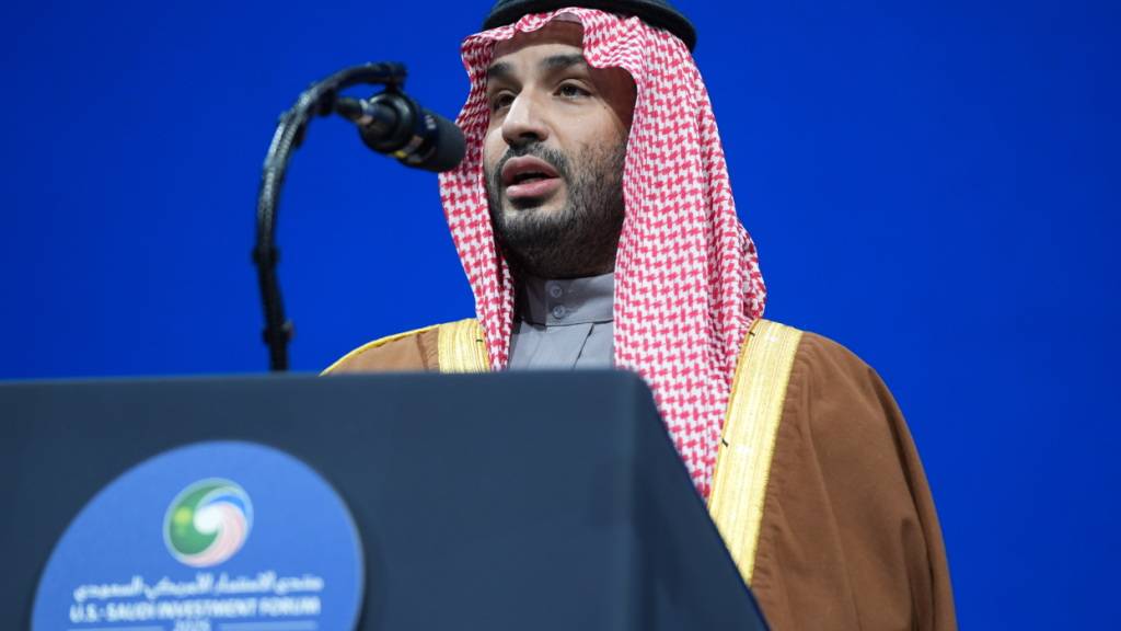ARCHIV - Saudi-Arabiens Kronprinz Mohammed bin Salman beim Saudi-Investitionsforum im Kennedy Center. Foto: Evan Vucci/AP/dpa