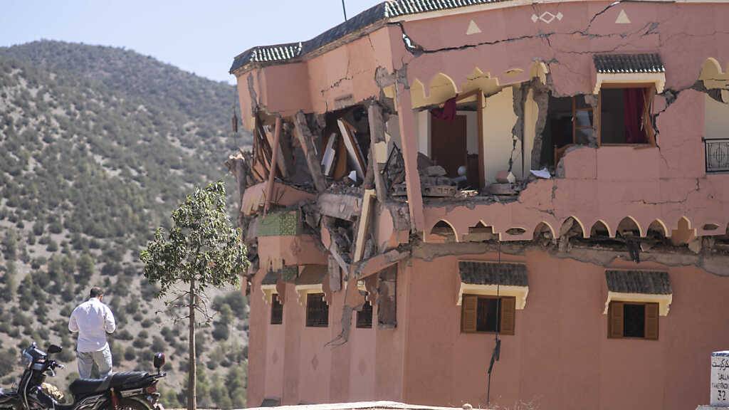 dpatopbilder - Durch das Erdbeben in Marokko wurden Gebäude teils stark beschädigt. Nun gab es ein Nachbeben. Foto: Mosa'ab Elshamy/AP/dpa