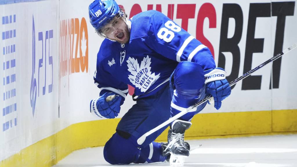 William Nylander führt die Toronto Maple Leafs als Doppeltorschütze ins siebte Spiel gegen Boston