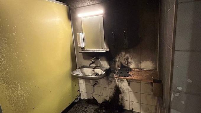 Polizei ermittelt nach WC-Brand in Psychiatriezentrum