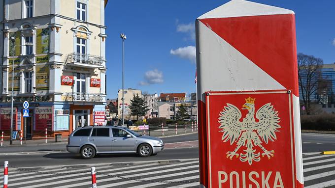 Polen verschärft Corona-Massnahmen in zwei Landesteilen