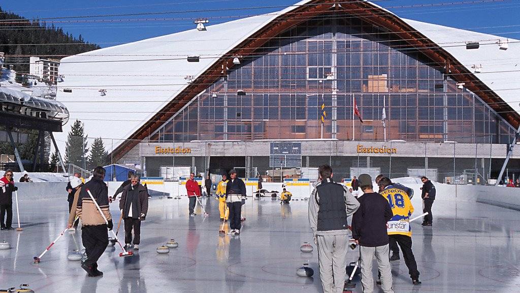 Der Bund will sich auch künftig finanziell am Bau von Sportanlagen beteiligen. Eines der Projekte ist der Neubau des Davoser Eisstadions. (Archivbild)