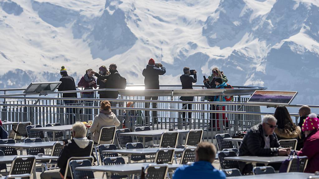 Blick vom Stanserhorn: Die Aussichten der Nidwaldner Wirtschaft sind gut. (Symbolbild)