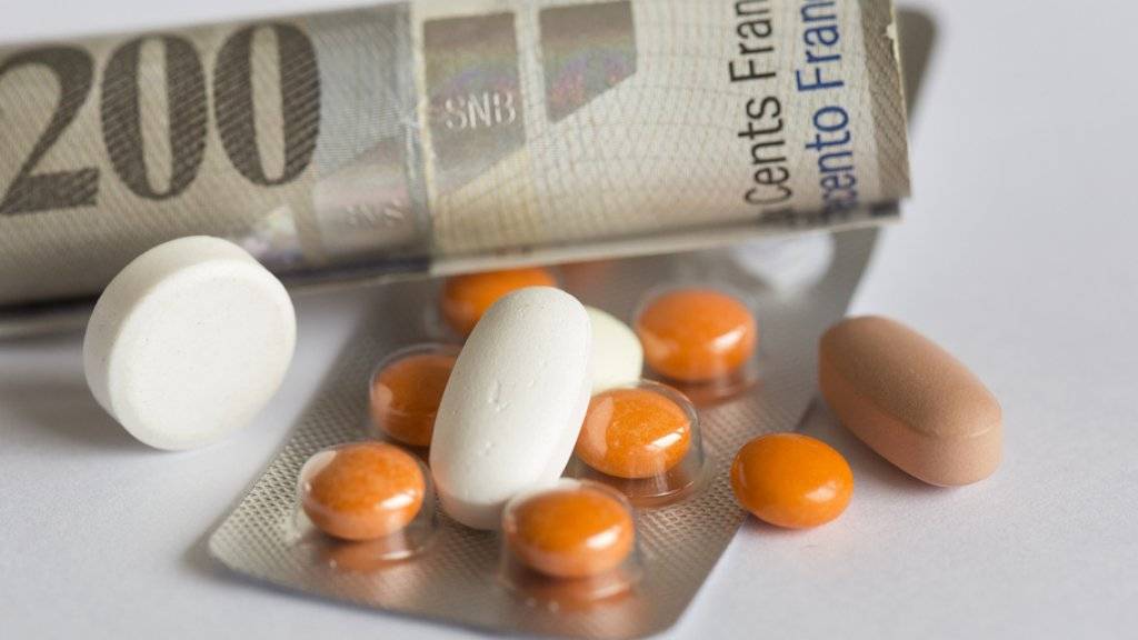 Medikamentenpreise sollen künftig jährlich statt alle drei Jahre überprüft werden. Das fordern die Krankenversicherer in einer Vernehmlassung. (Symbolbild)