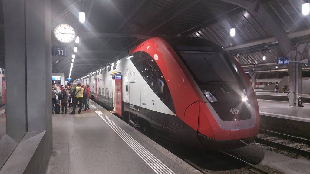 «Das ist eine Schande» – Reisende müssen am Zürich HB übernachten