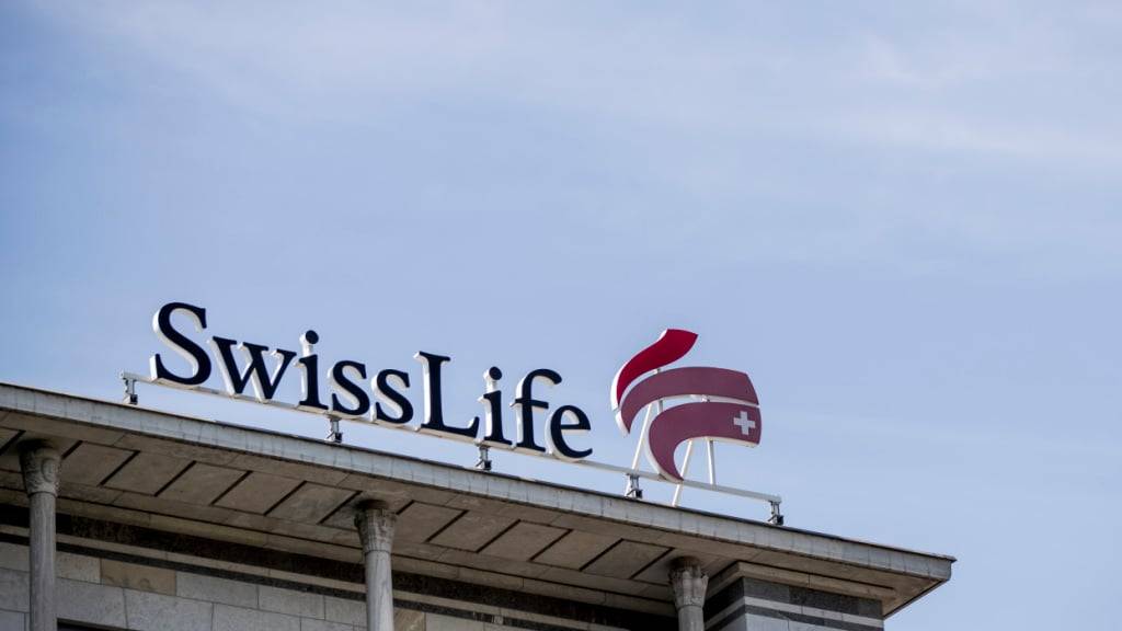 Die Swiss Life hat 2024 im Geschäft mit der beruflichen Vorsorge weniger Prämien eingenommen. Die Anzahl der Versicherten blieb indes in etwa stabil. (Archivbild)