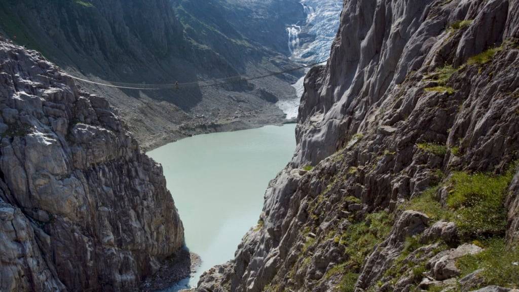 Beim Triftgletscher im Kanton Bern soll ein Wasserkraftwerk entstehen. Mit dem Beschleunigungserlass will das Parlament die Verfahrensschritte vereinfachen. (Themenbild)