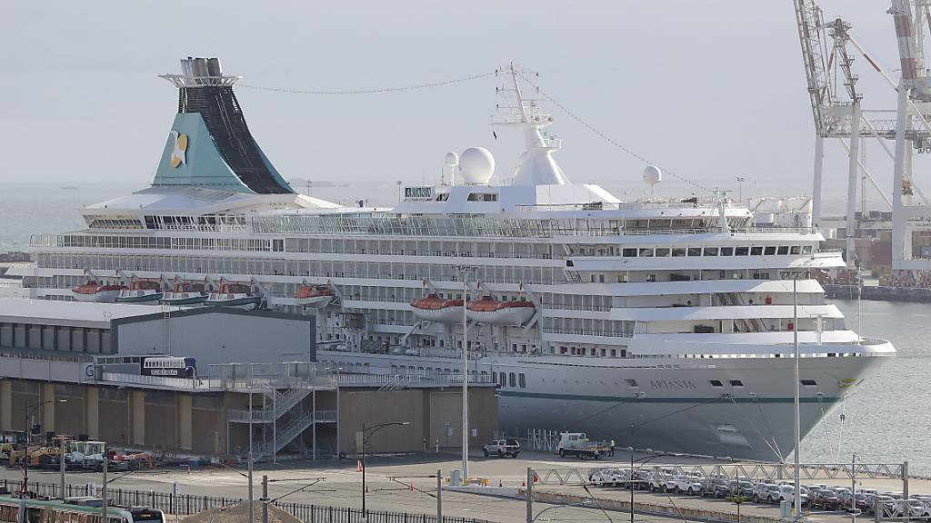 Unter Coronavirus-Verdacht in Fremantle blockiert: Das deutsche Kreuzfahrtschiff «Artania» hat auch 28 Schweizer an Bord.