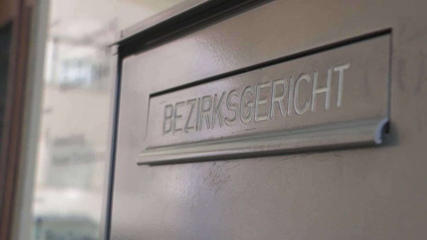 Fahrlässig? Leiter des tödlichen Tauchunfalls vor Gericht | TVO Online