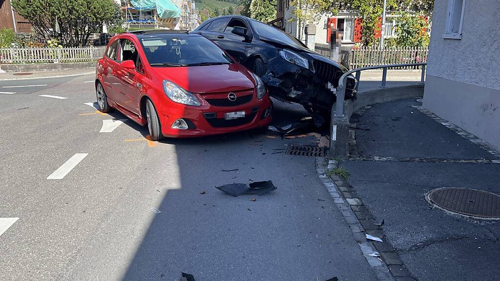 Der Unfall ereignete sich auf einer Kreuzung im Zentrum von Balgach SG.