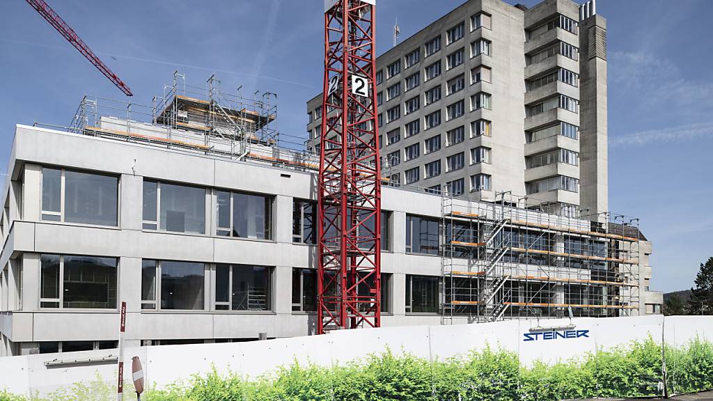 Die provisorische Nachlassstundung für das GZO Spital Wetzikon wurde verlängert. Das Spital hat nun bis Ende Jahr Zeit, um einen Sanierungsplan auszuarbeiten. (Symbolbild)